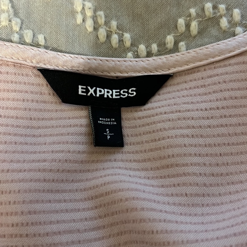 Express Top - Picture 6 of 7